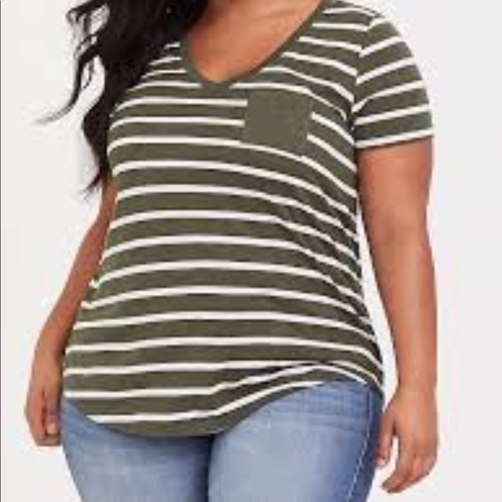 Torrid OLIVE STRIPE POCKET V-NECK TEE size 2